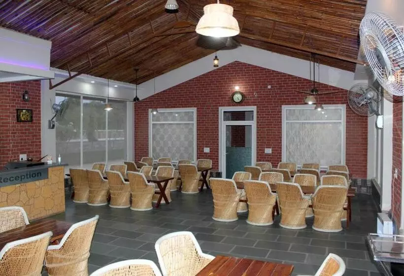 Amrit Van Resort