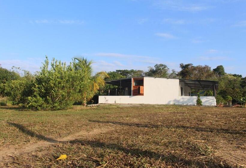 פנסיון Serranía Eco Lodge