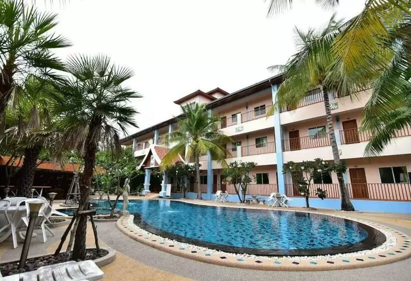 Hotelli Ampan Resort & Apartment