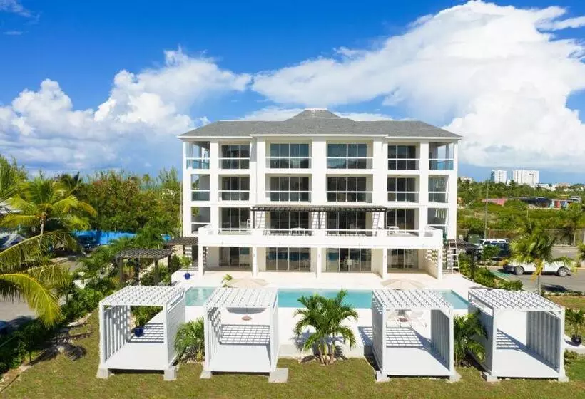 هتل The Tides, Grace Bay