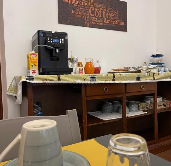 민박 Al Laghetto La Morra