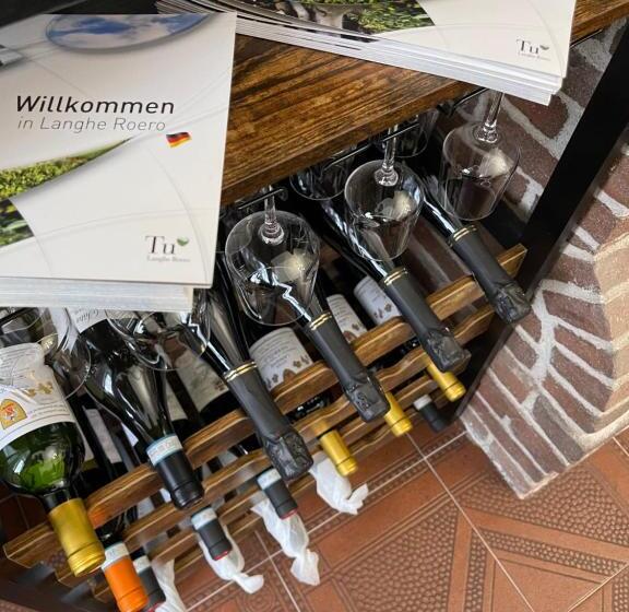 민박 Al Laghetto La Morra