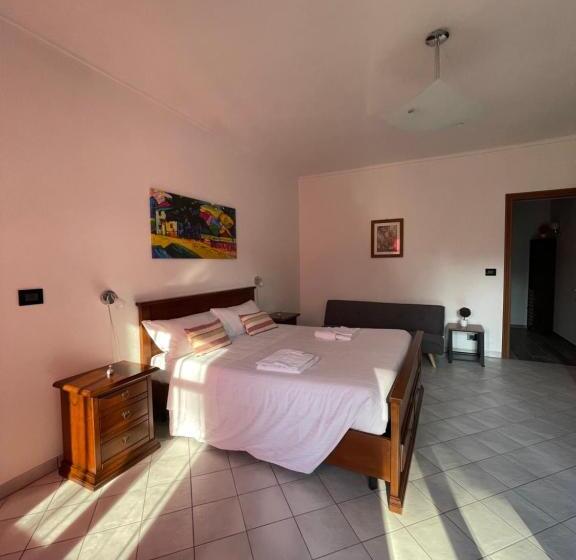 민박 Al Laghetto La Morra