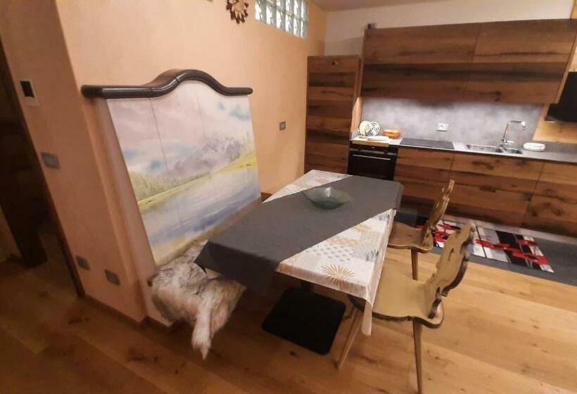 Nocleg ze śniadaniem Appartamento Cirmolo