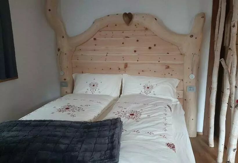 Aamiaismajoitus (B&B) Appartamento Cirmolo