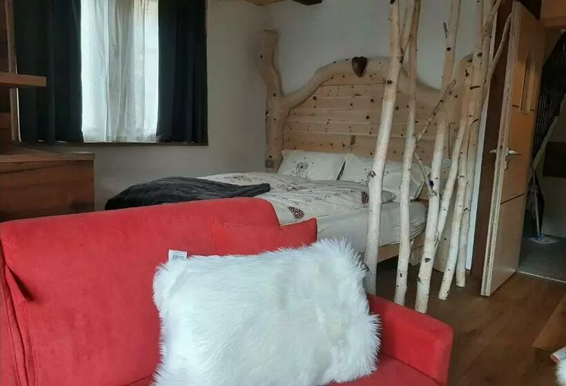 Aamiaismajoitus (B&B) Appartamento Cirmolo