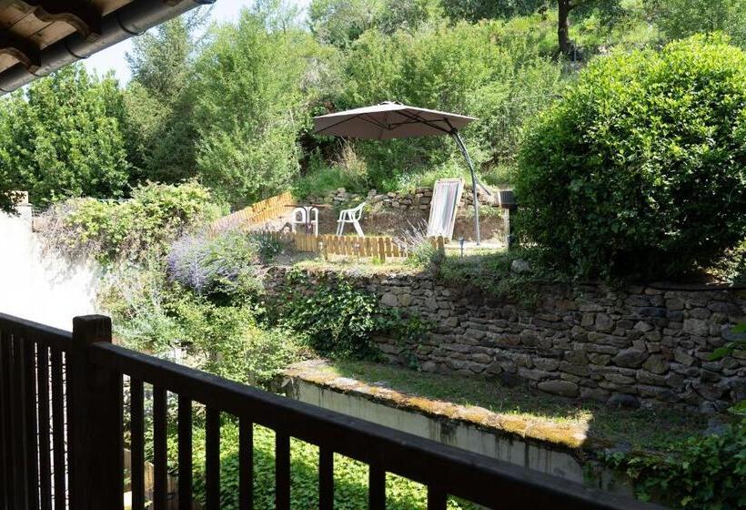 مبيت وإفطار La Boutique Fotoon