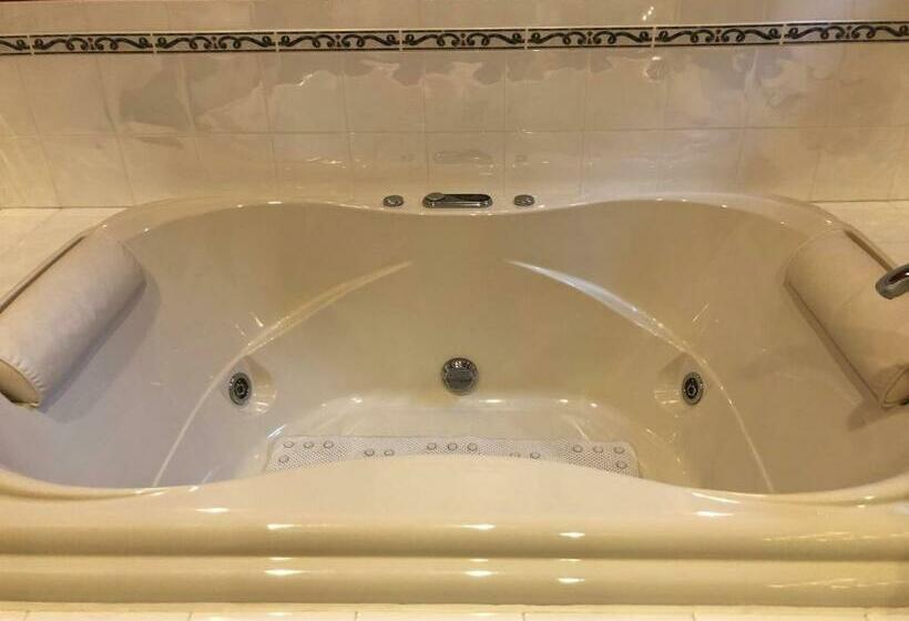 Black River Crossing Bed & Breakfast