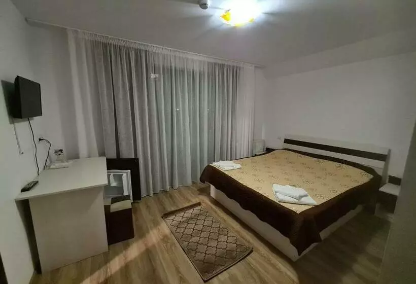 Candy Pensiune&restaurant