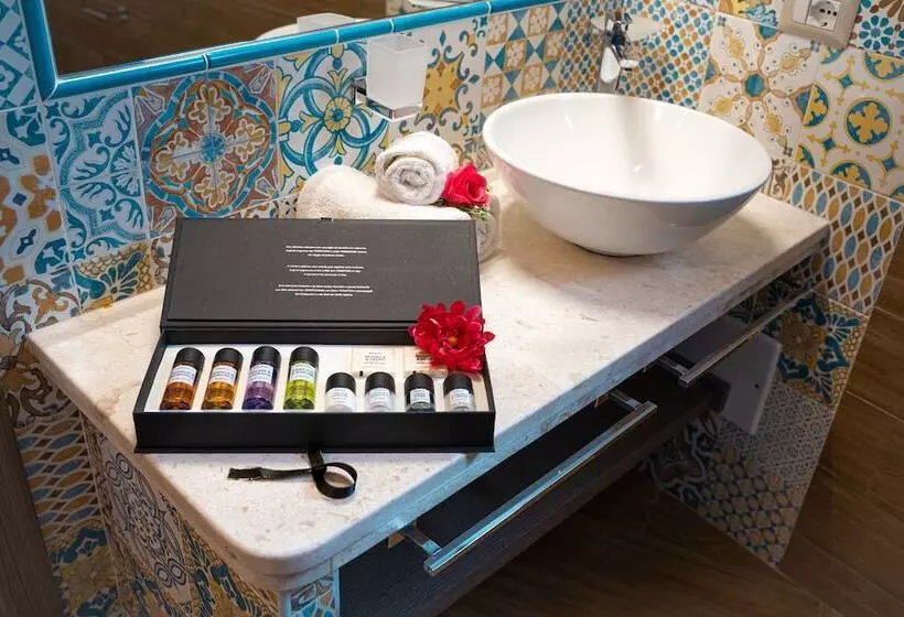 هتل Aqua Sardinia Boutique