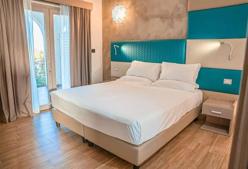 هتل Aqua Sardinia Boutique