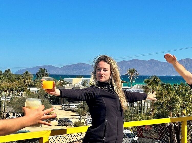 Отель Changomango