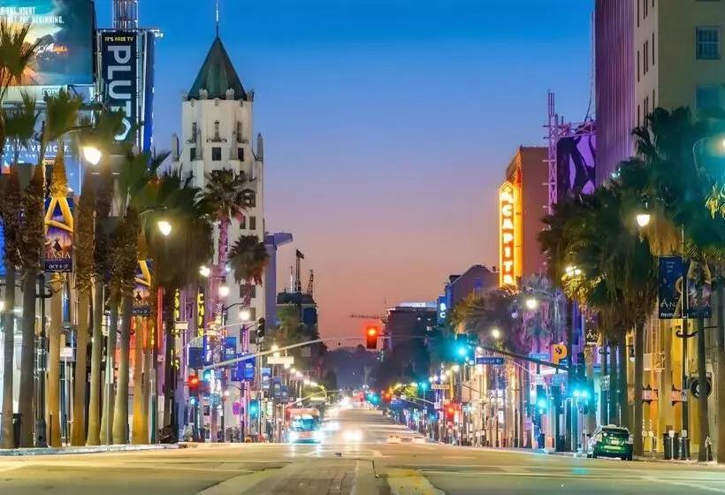 Los Angeles 3br Villa Suites With Free Parking