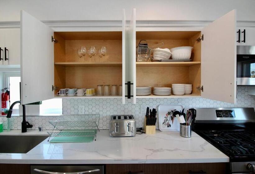 Los Angeles 3br Villa Suites With Free Parking