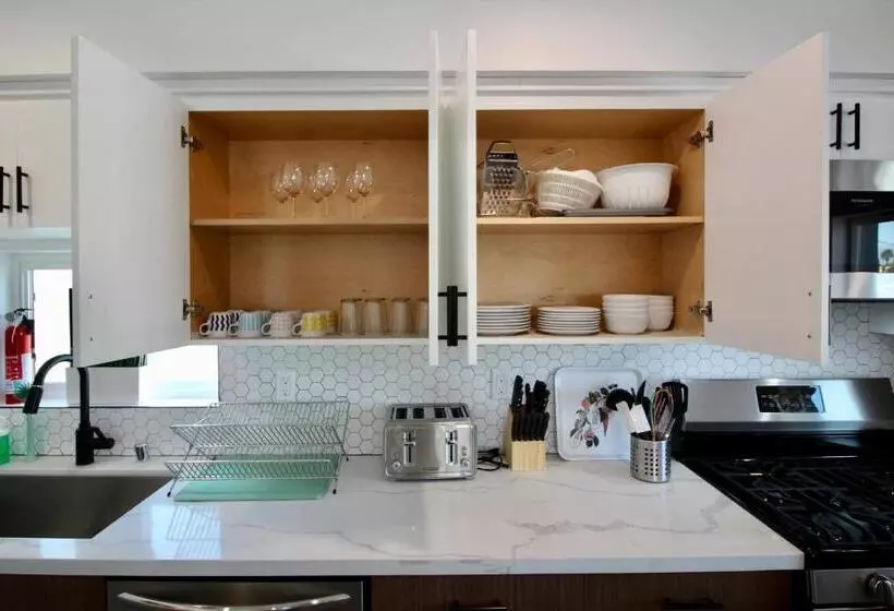 Los Angeles 3br Villa Suites With Free Parking