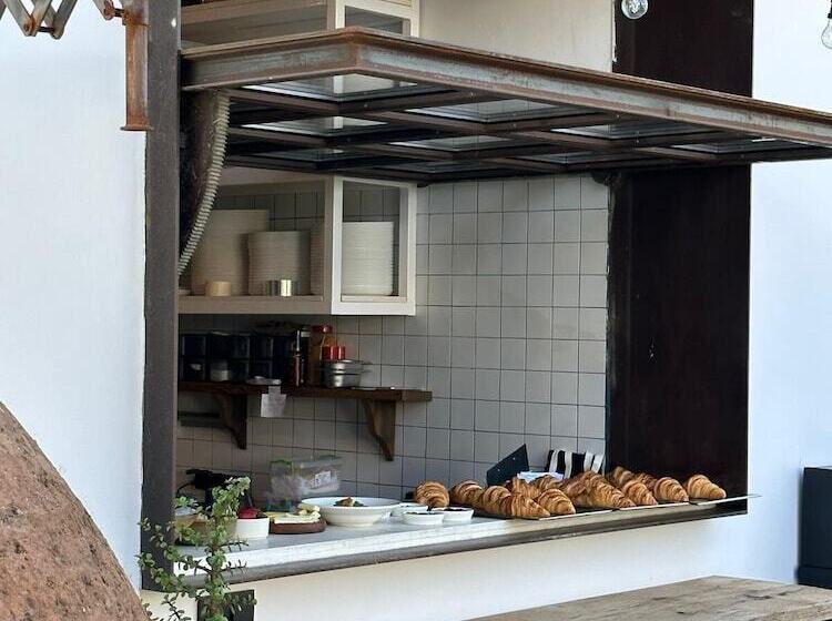 אתר נופש To Be Social House