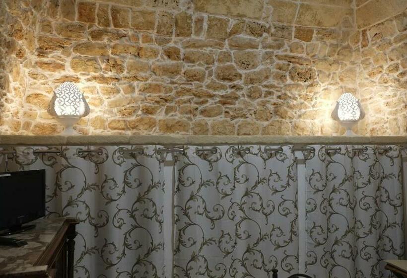 Majatalo I Caseddhi Di Santo E Totò