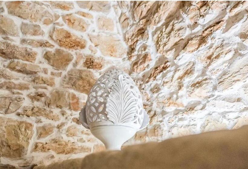 Majatalo I Caseddhi Di Santo E Totò