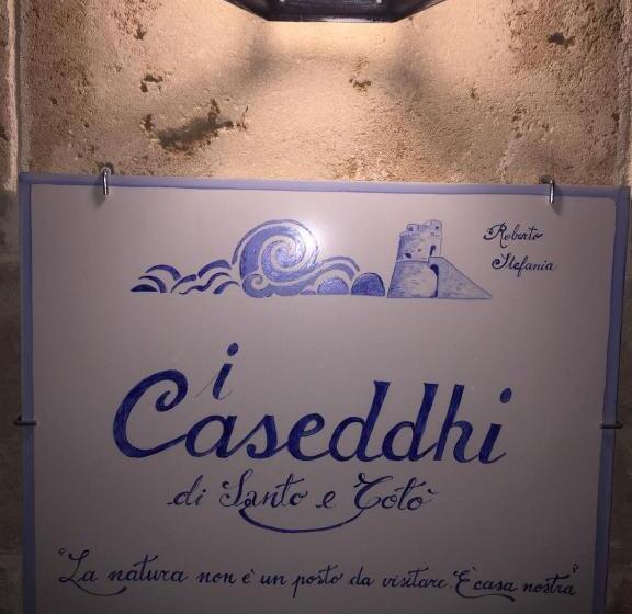 Majatalo I Caseddhi Di Santo E Totò