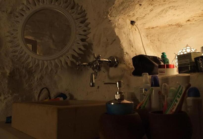 Majatalo I Caseddhi Di Santo E Totò