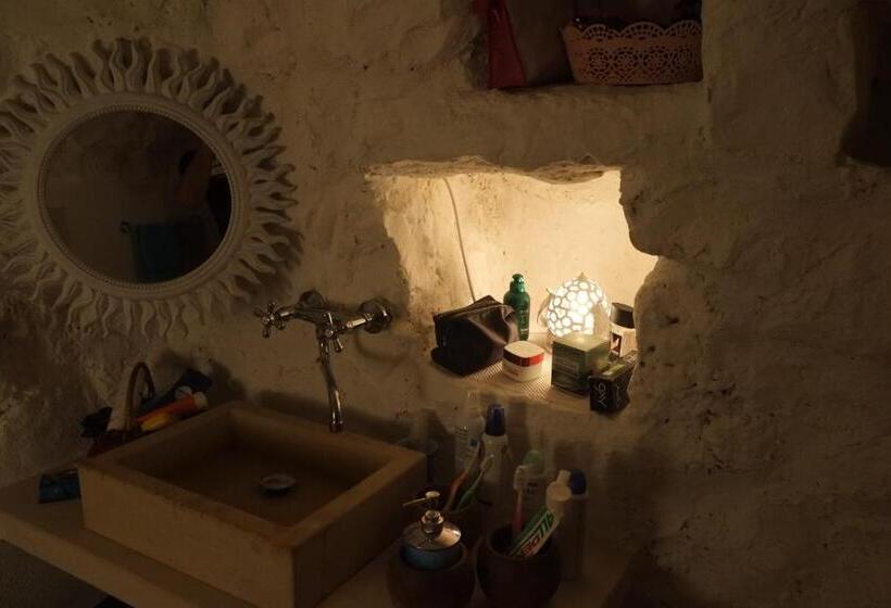 Majatalo I Caseddhi Di Santo E Totò