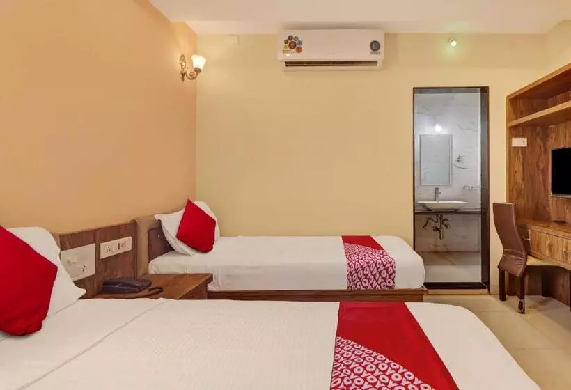 ホテル Bhagirathi Residency