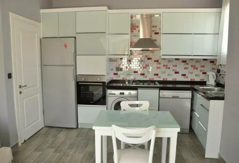 X Suite Apart