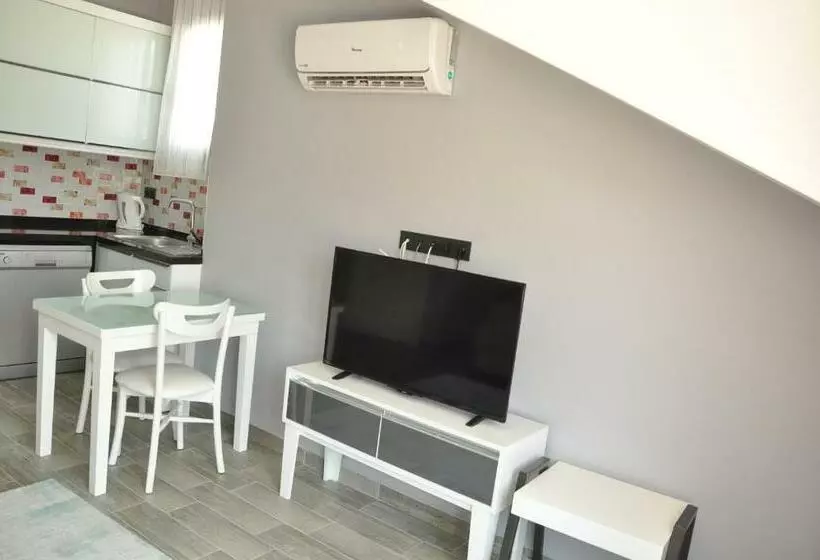 X Suite Apart