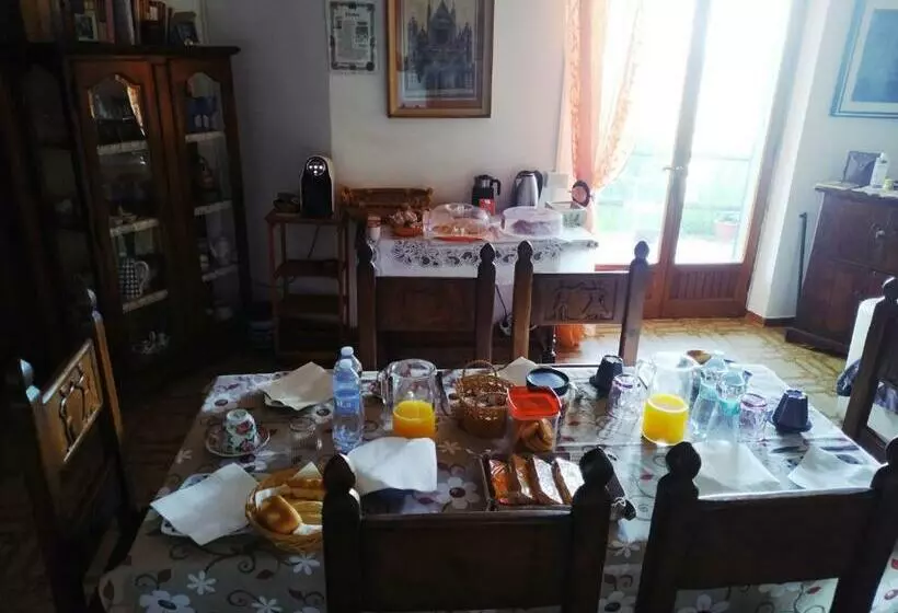 Aamiaismajoitus (B&B) Ai Canarbin   Colline Di Lerici