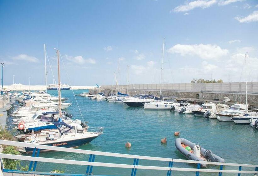 ベッドアンドブレックファースト Chicco Di Caffe