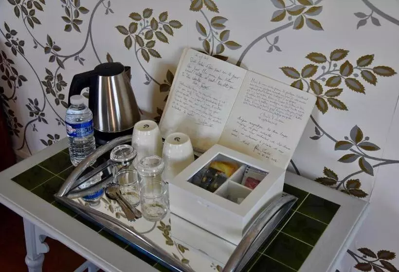 Aamiaismajoitus (B&B) Erlande Baïta