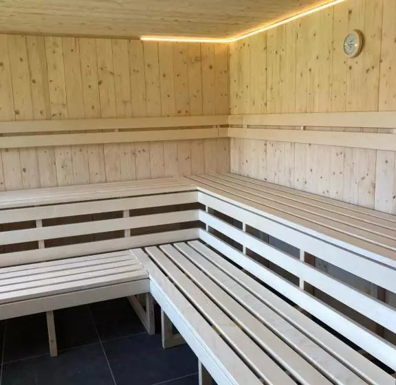 ホテル Das Schwarzwald