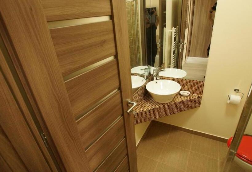 Pensjonat Vila Fara Nume