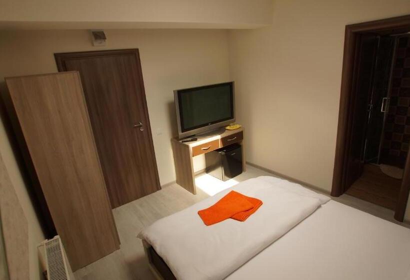 Pensjonat Vila Fara Nume