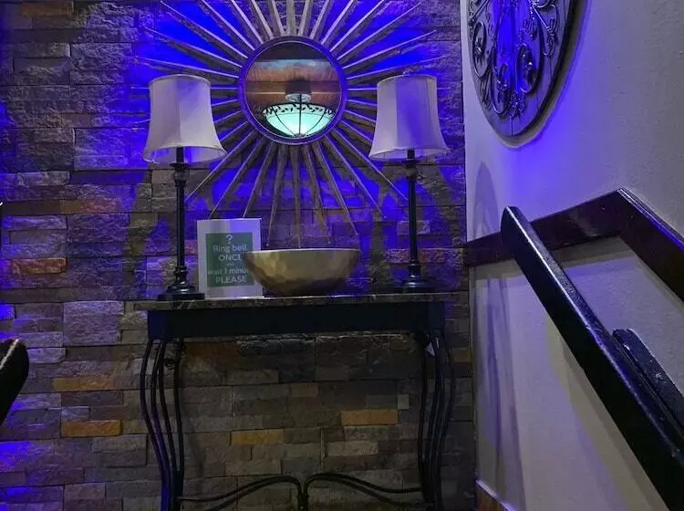 هاستل Seaview Inn