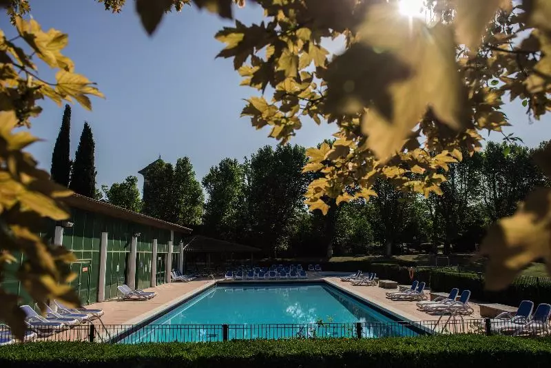 هاستل Belambra Clubs L Isle Sur La Sorgue Domaine De Mousquety