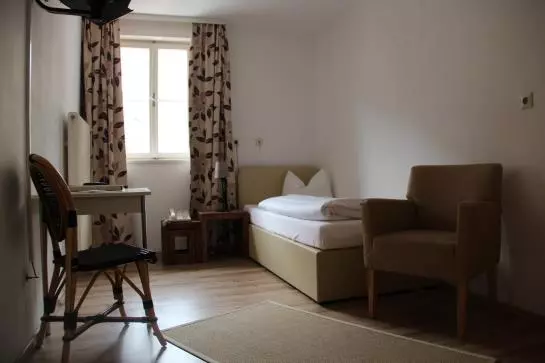 בית מלון כפרי Alpen