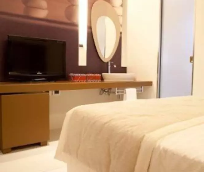 住宿加早餐  Face To Face House