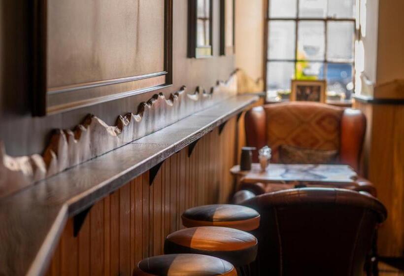 Хостел Black Bull