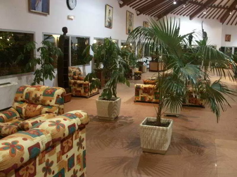 فندق Domaine De Nianing