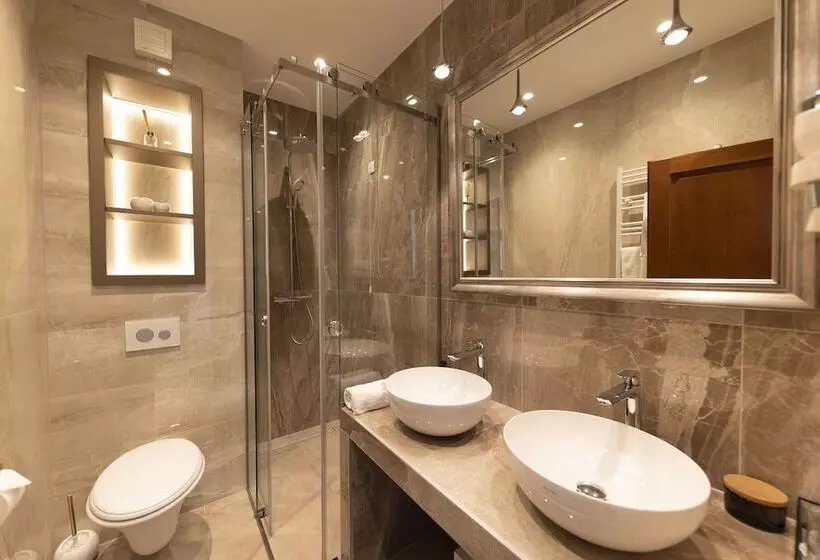 Heritage Hotel Tisno