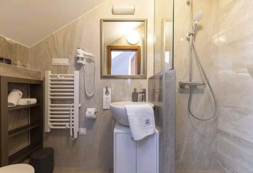 Heritage Hotel Tisno