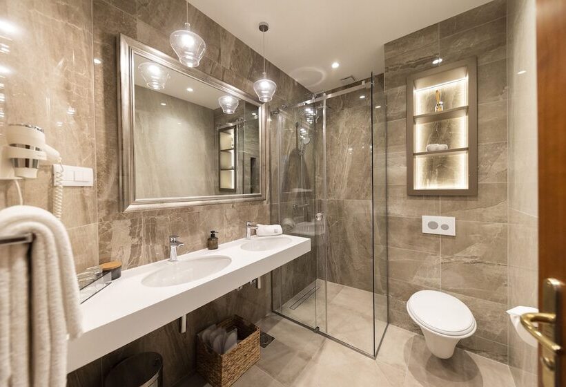 Heritage Hotel Tisno