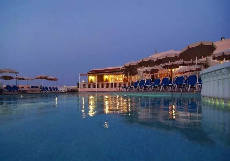 Invisa Hotel Club Cala Blanca