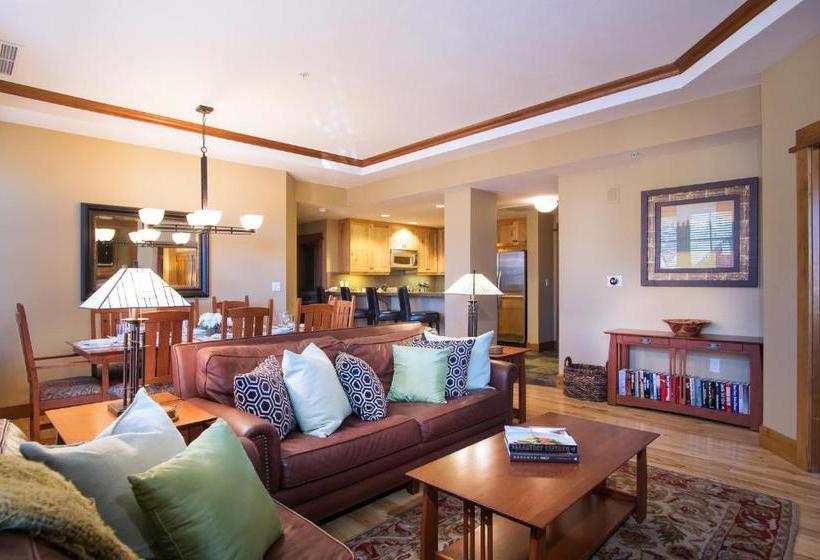 호텔 Iron Horse Lodge