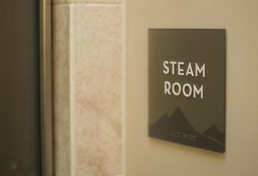 호텔 Iron Horse Lodge