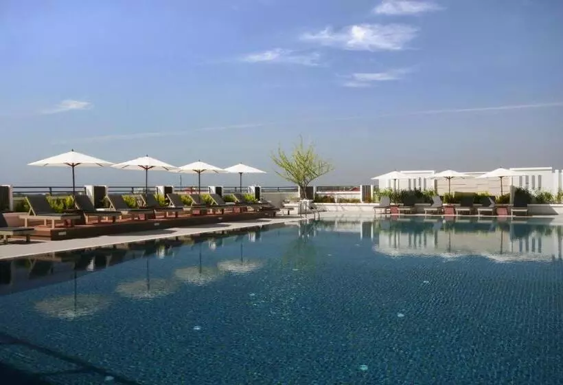 Kameo Grand Hotel & Serviced Apartment, Rayong