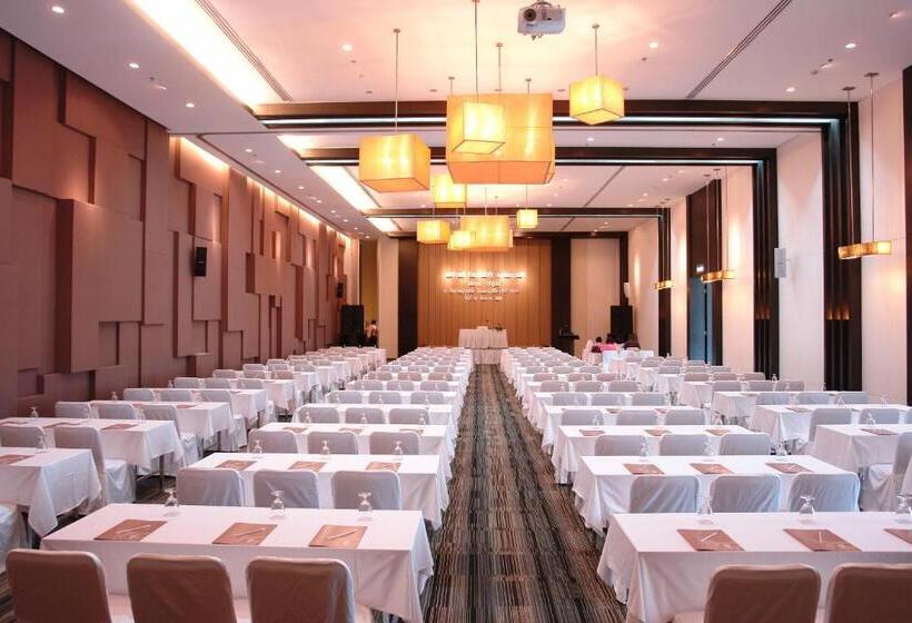 Kameo Grand Hotel & Serviced Apartment, Rayong