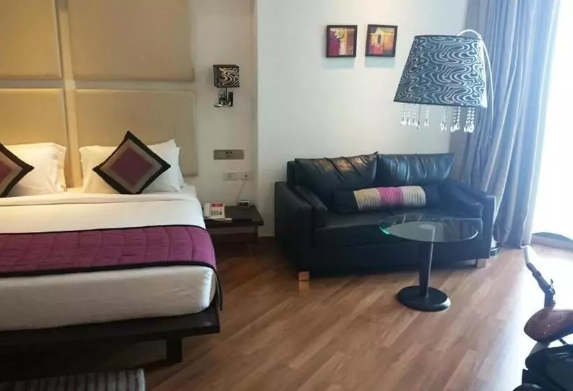 Hotel Ramada By Wyndham Navi Mumbai