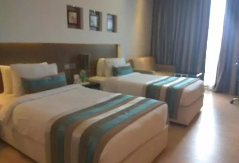 Hotel Ramada By Wyndham Navi Mumbai